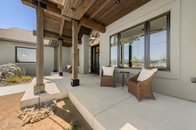 en empty room with windows