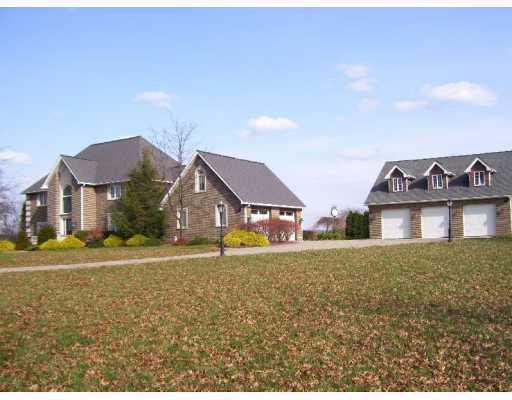482 Stickle Road New Castle, PA 16101 - Photo 2 of 17 Exterior Front.