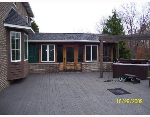 482 Stickle Road New Castle, PA 16101 - Photo 11 of 17 Patio/Deck.