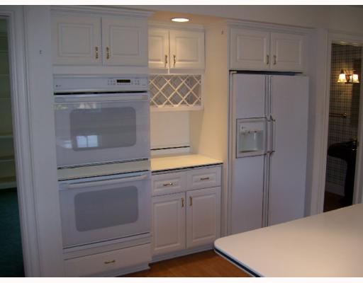 482 Stickle Road New Castle, PA 16101 - Photo 5 of 17 Kitchen.