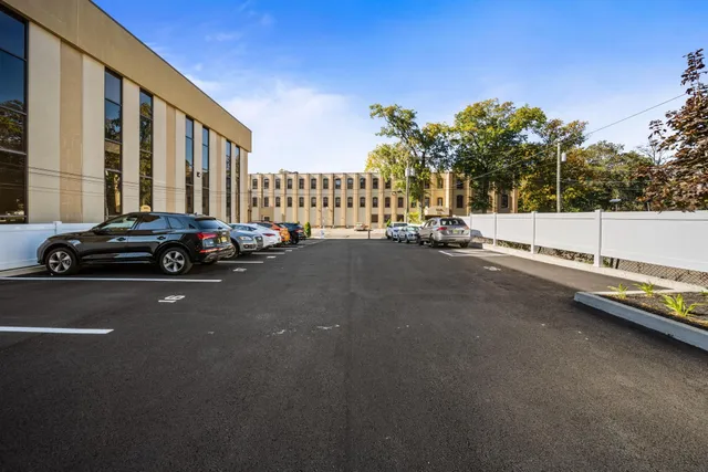 $599,000 | 37 Farrand Street, Unit PH405, Bloomfield, NJ 07003