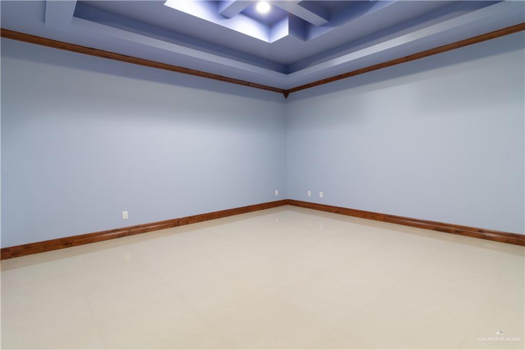 2204 East Trenton Road Edinburg, TX 78542 - Photo 23 of 37 a view of an empty room