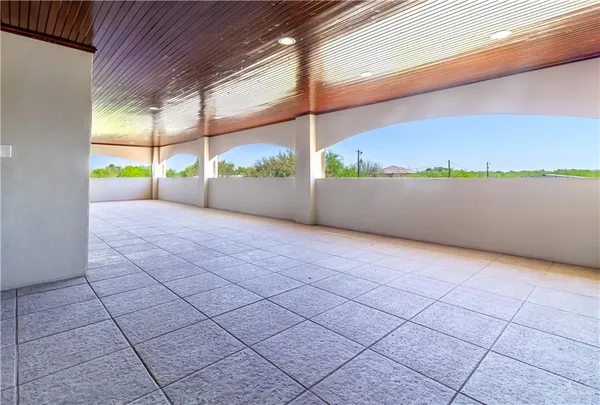$1,750,000 | 2204 East Trenton Road, Edinburg, TX 78542