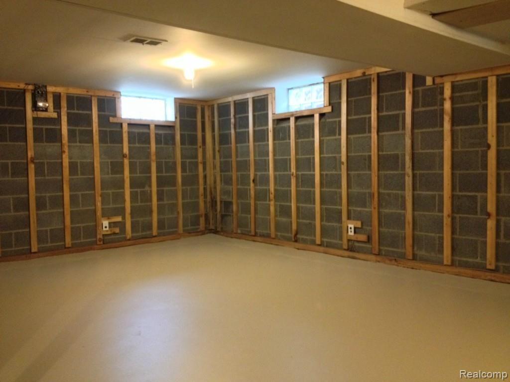 1878 Hawthorne Road Grosse Pointe, MI 48236 - Photo 21 of 23 Basement 1.jpg