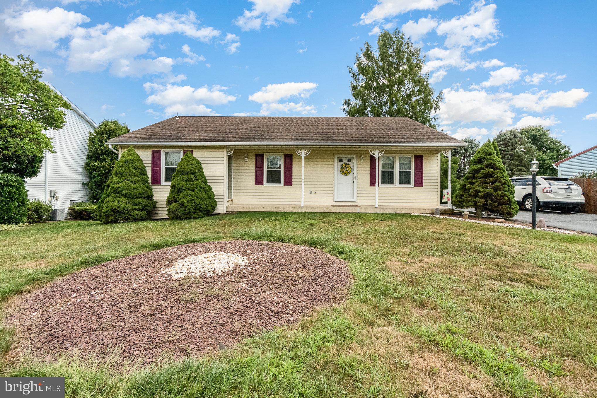 219 West Springville Road Boiling Springs, PA 17007 - Photo 4 of 35 Gallery Image 4