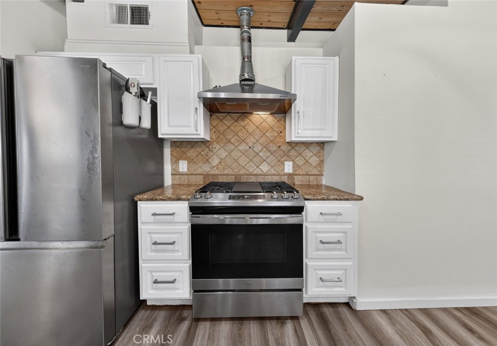 7959 Bothwell Road Reseda, CA 91335 - Photo 30 of 74 Gallery Image 30