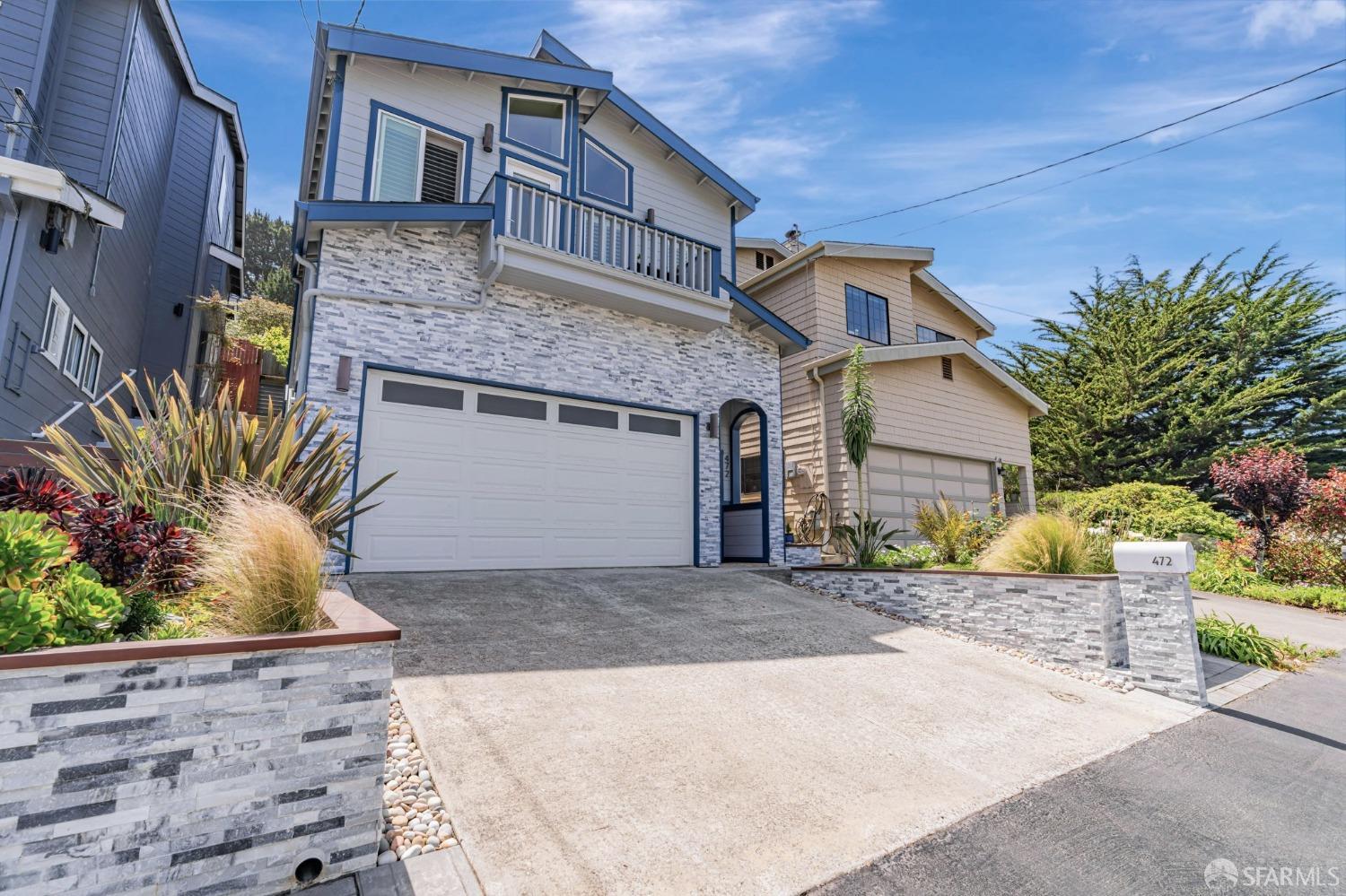 472 Copeland Street Pacifica, CA 94044 - Photo 2 of 31 a house view with a outdoor space