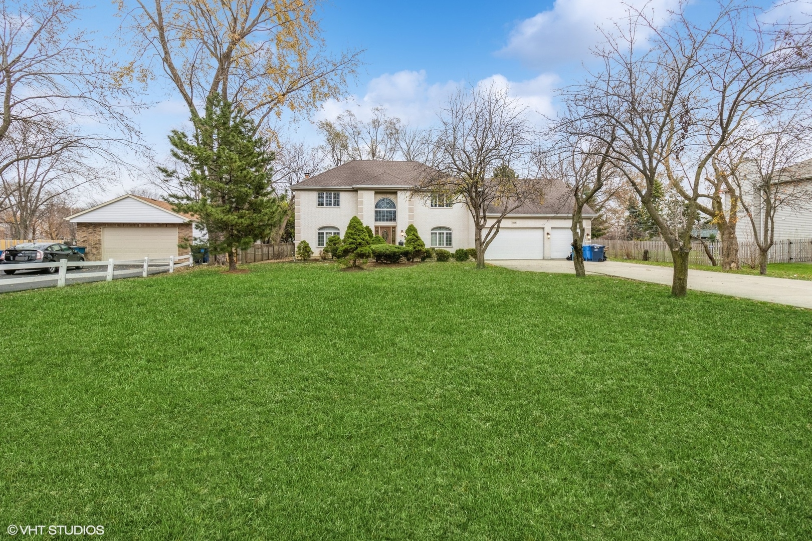 1329 South Roselle Road Schaumburg, IL 60193 - Photo 1 of 36 Gallery Image 1