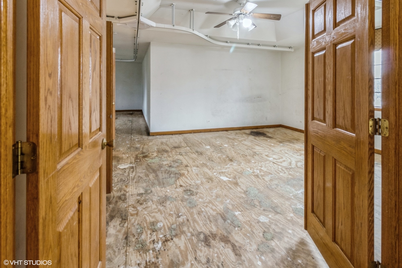 1329 South Roselle Road Schaumburg, IL 60193 - Photo 12 of 36 Gallery Image 12