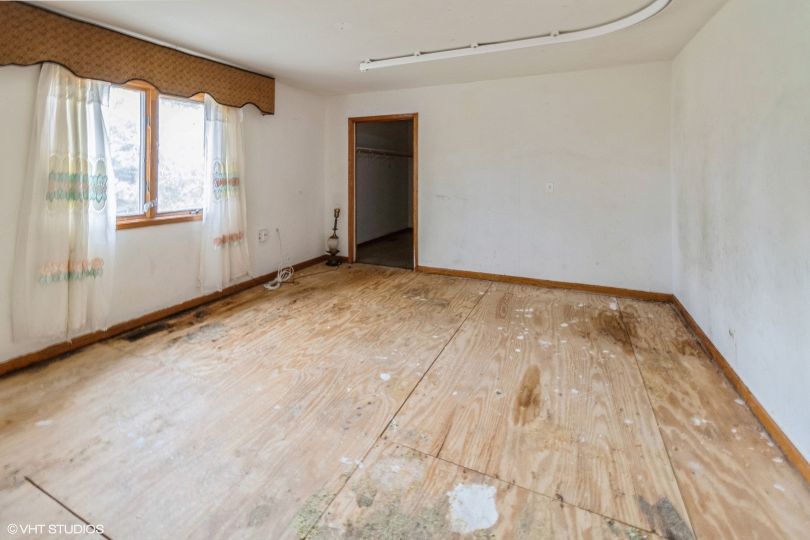 1329 South Roselle Road Schaumburg, IL 60193 - Photo 14 of 36 Gallery Image 14