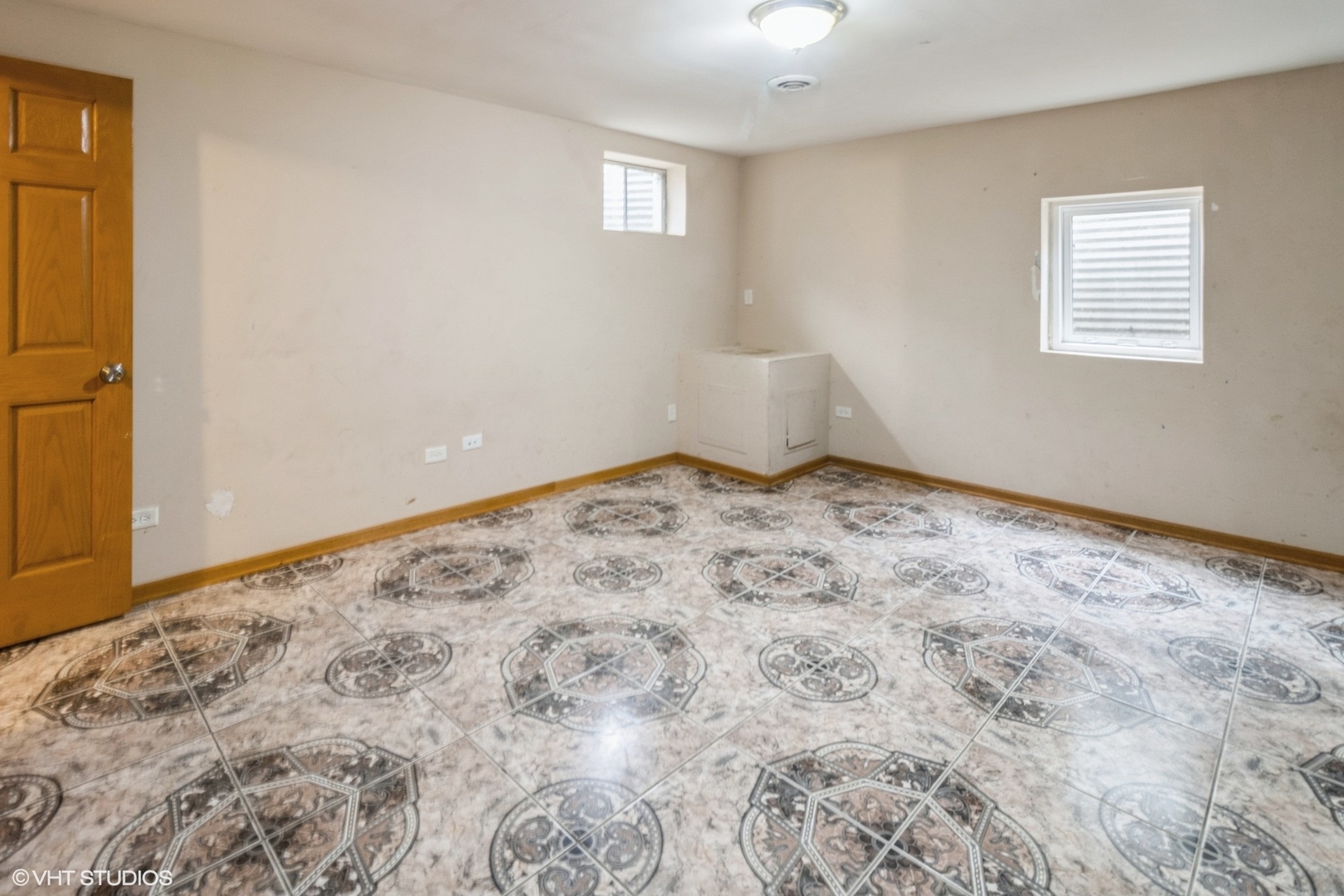 1329 South Roselle Road Schaumburg, IL 60193 - Photo 23 of 36 Gallery Image 23