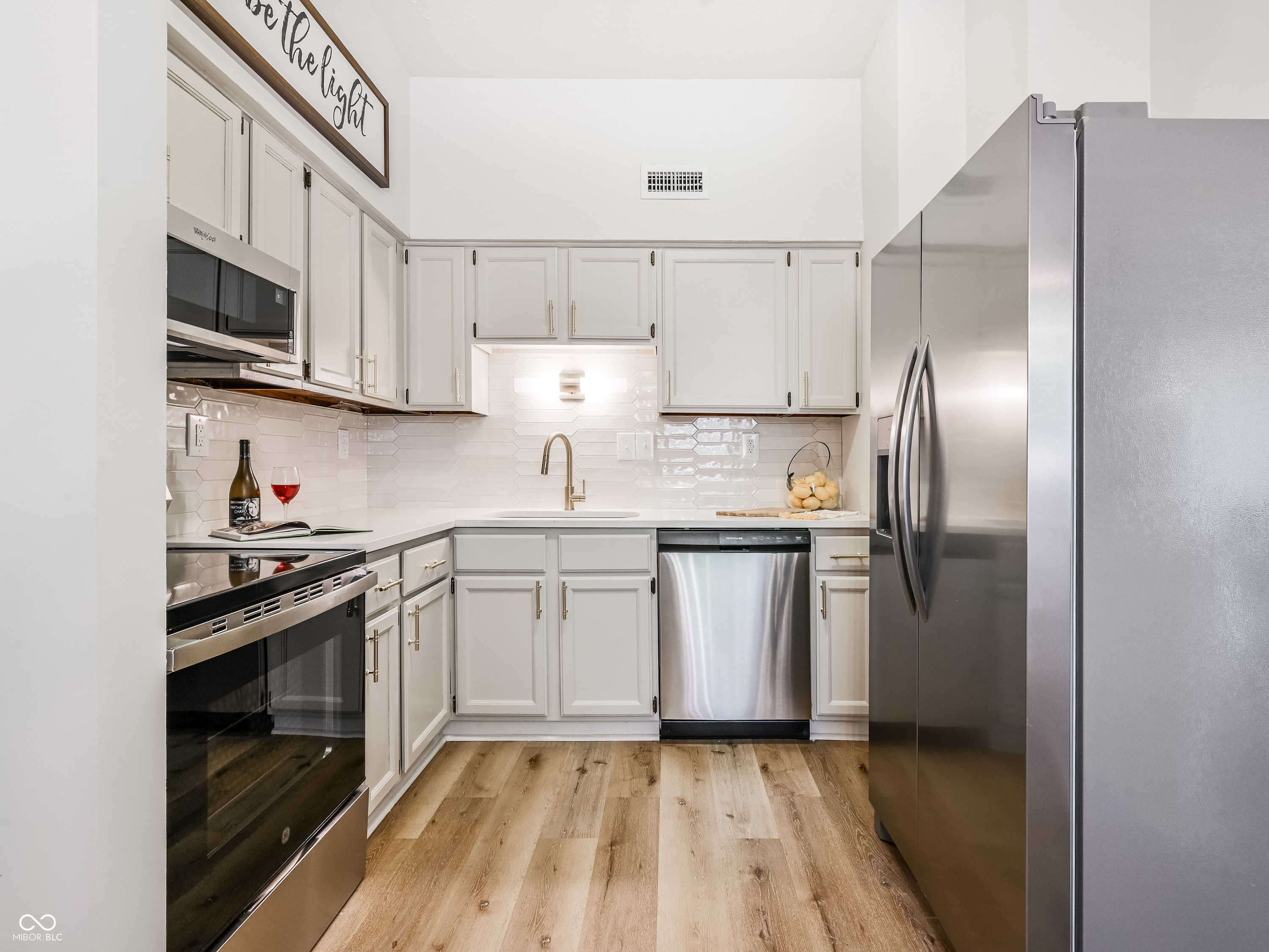 8060 Castle Farms Court Indianapolis, IN 46256 - Photo 13 of 38