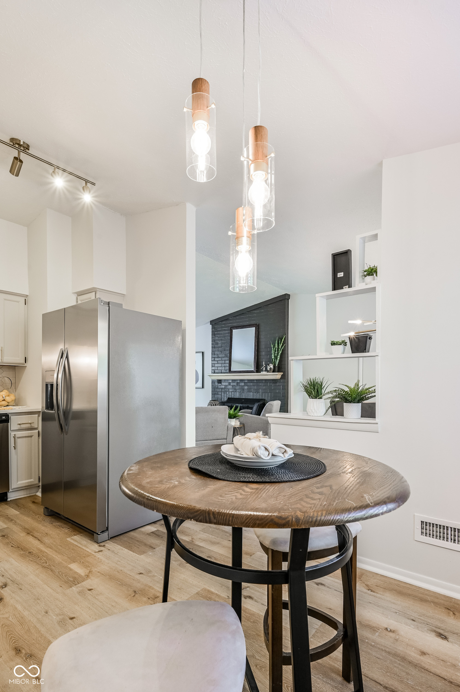 8060 Castle Farms Court Indianapolis, IN 46256 - Photo 18 of 38