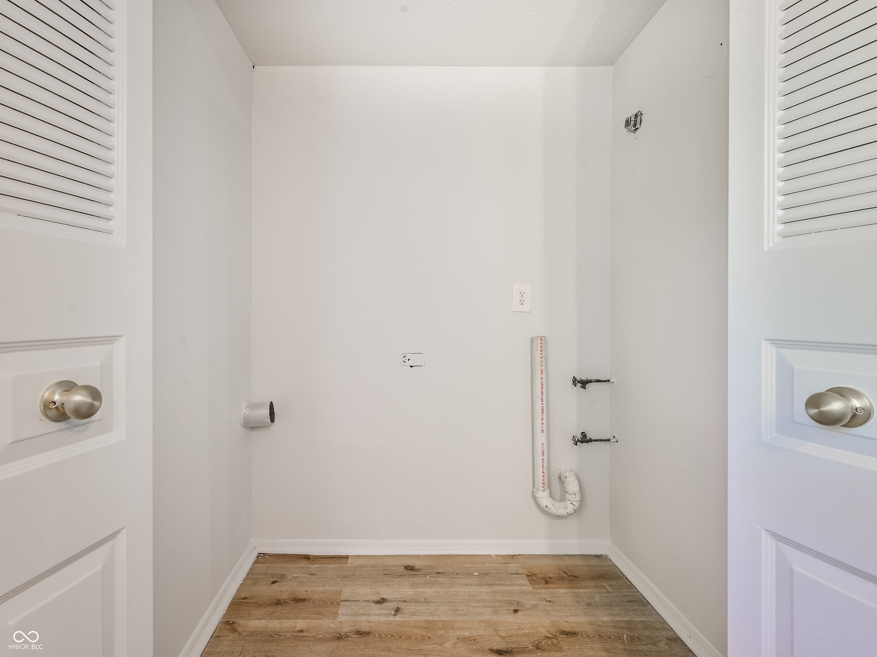 8060 Castle Farms Court Indianapolis, IN 46256 - Photo 19 of 38