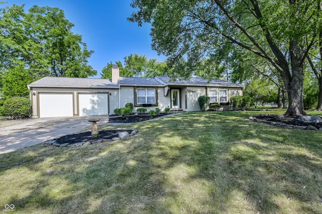 $309,900 | 8060 Castle Farms Court, Indianapolis, IN 46256