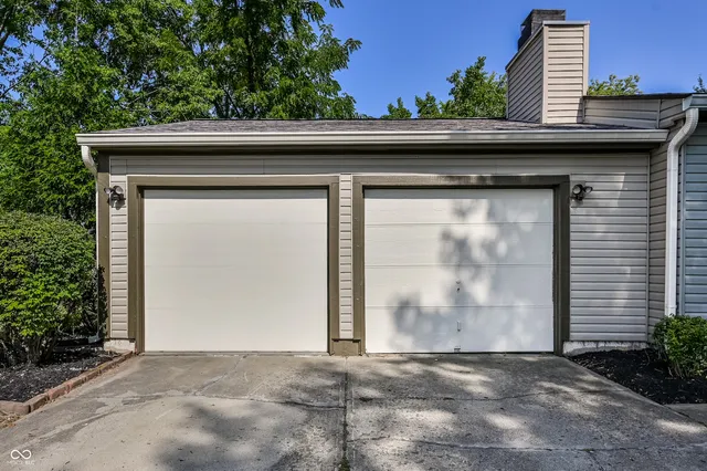 $309,900 | 8060 Castle Farms Court, Indianapolis, IN 46256