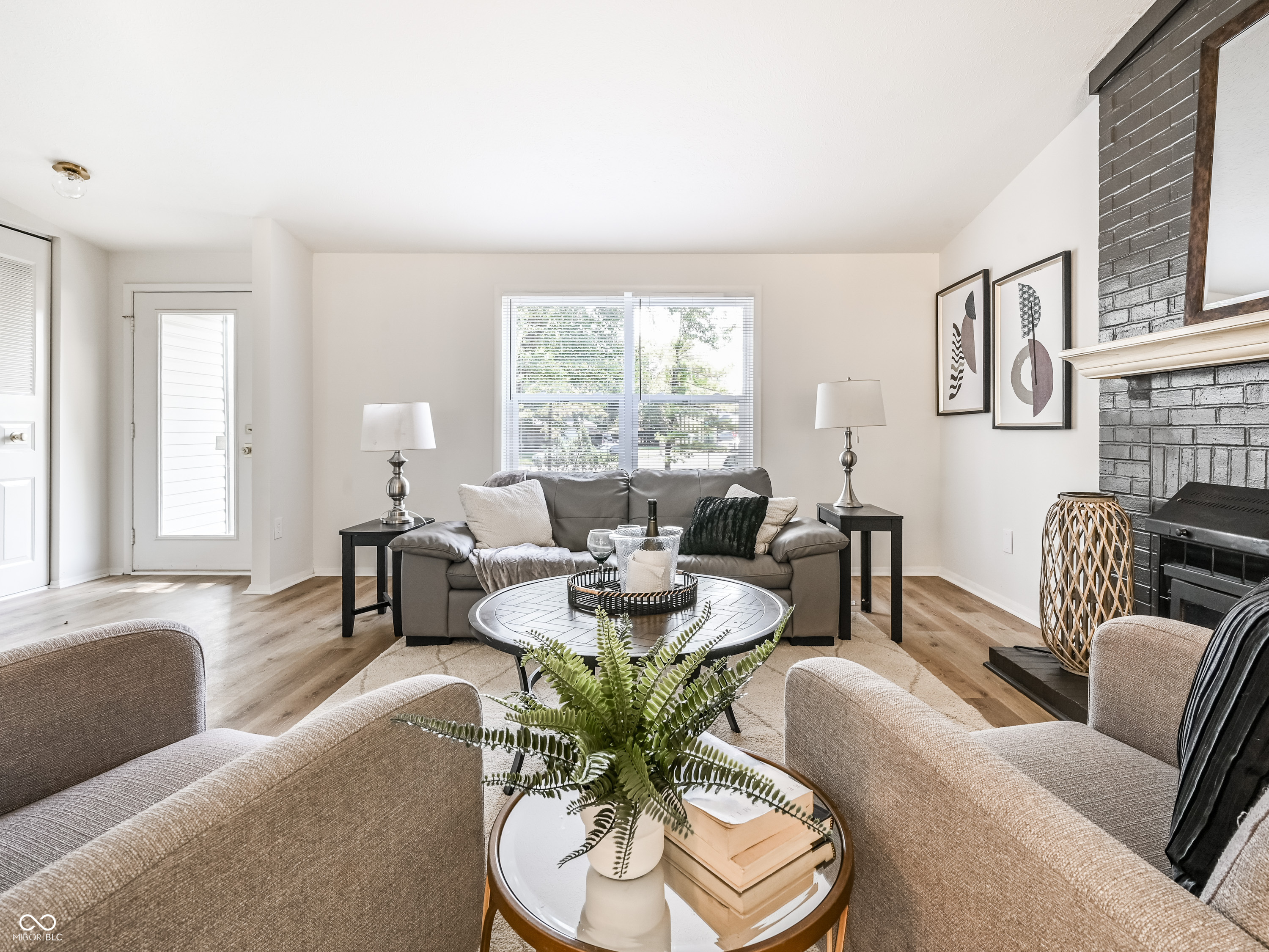 8060 Castle Farms Court Indianapolis, IN 46256 - Photo 9 of 38