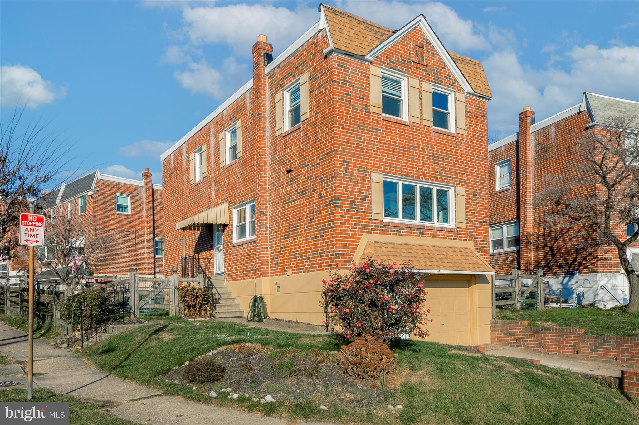 7361 Hill Road Philadelphia, PA 19128 - Photo 1 of 28 Gallery Image 1