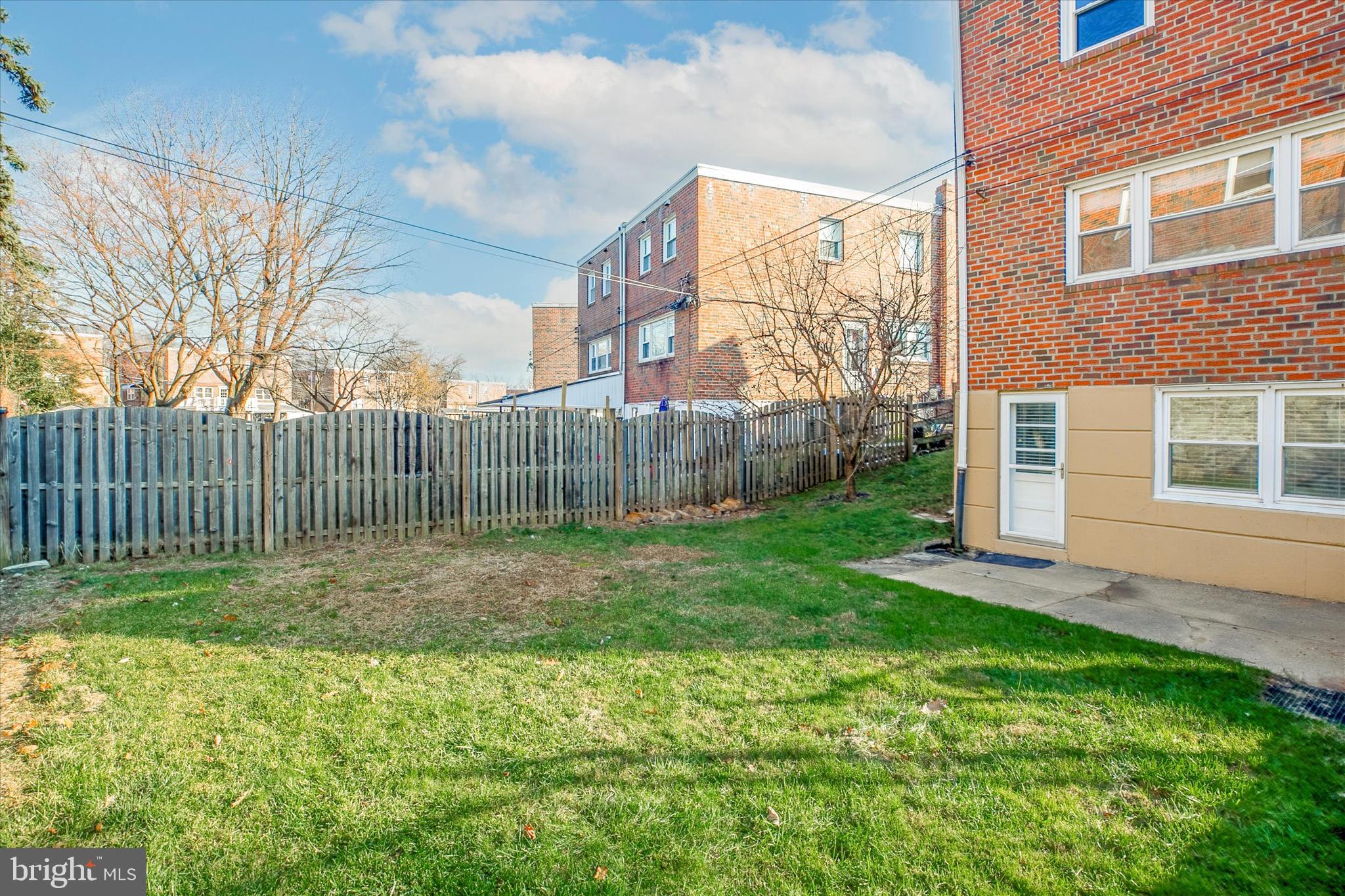 7361 Hill Road Philadelphia, PA 19128 - Photo 5 of 28 Backyard