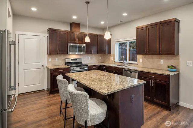 $1,095,000 | 17910 8th Place West, Bothell, WA 98012