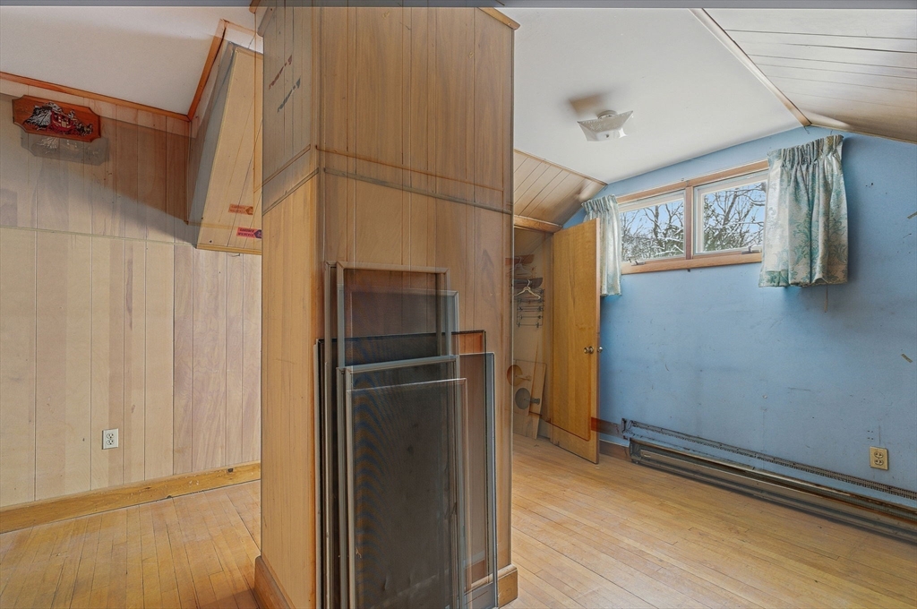 59 Oriole Street Gardner, MA 01440 - Photo 27 of 36