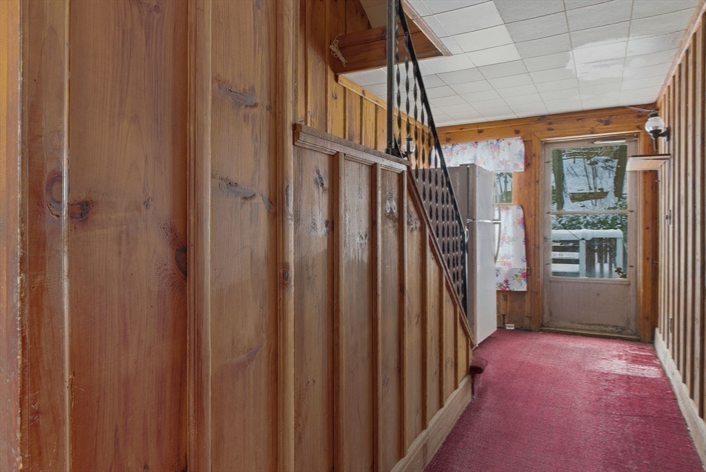 59 Oriole Street Gardner, MA 01440 - Photo 29 of 36