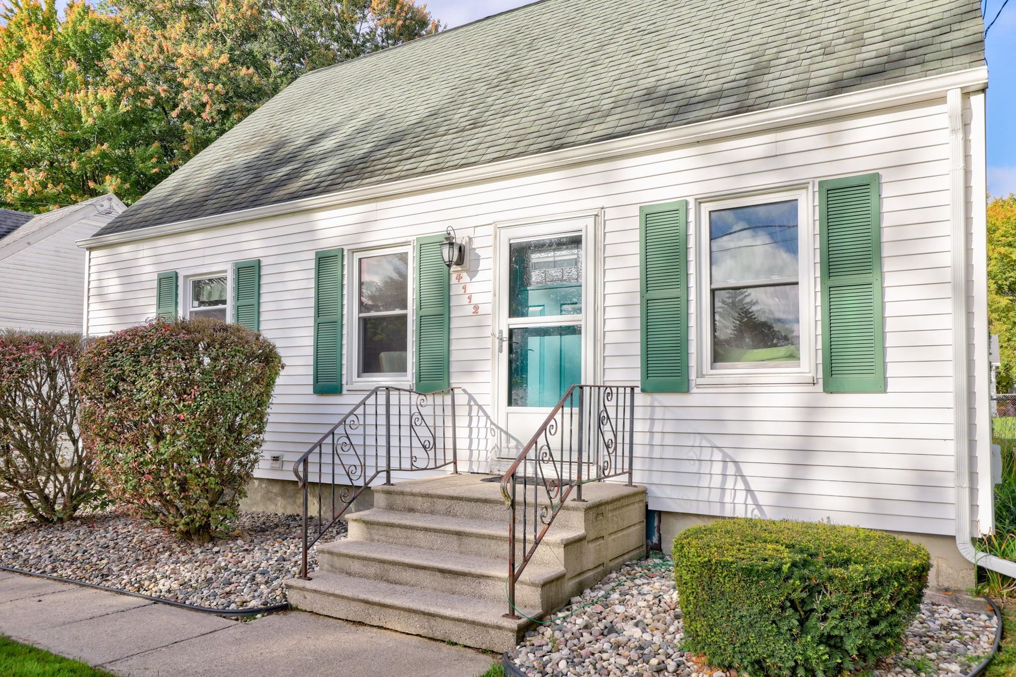 4112 Mapleport Road Saginaw, MI 48601 - Photo 4 of 35