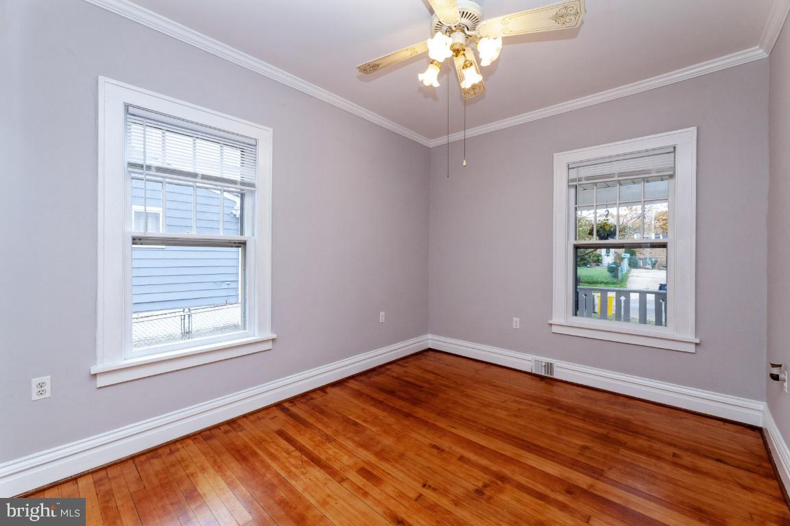 6409 63rd Place Riverdale, MD 20737 - Photo 13 of 36