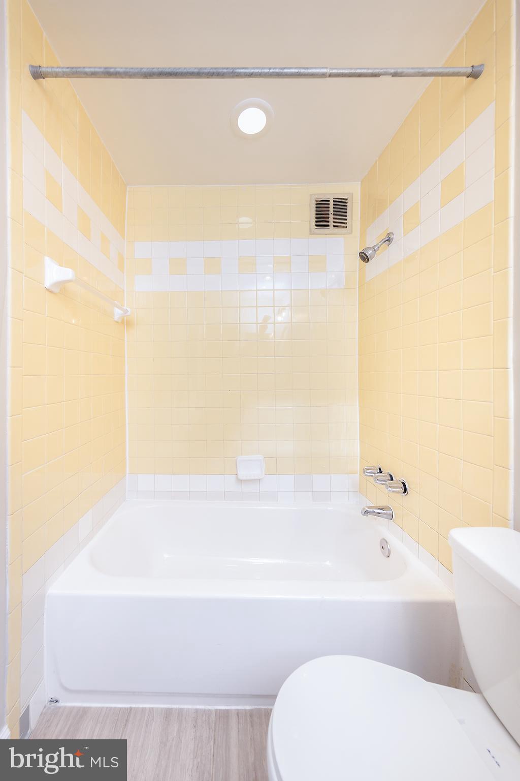 1706 U Street Northwest, Unit 104 Washington, DC 20009 - Photo 8 of 20