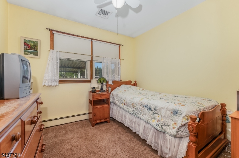 24 Hardscrabble Hill Road Flemington, NJ 08822 - Photo 20 of 35