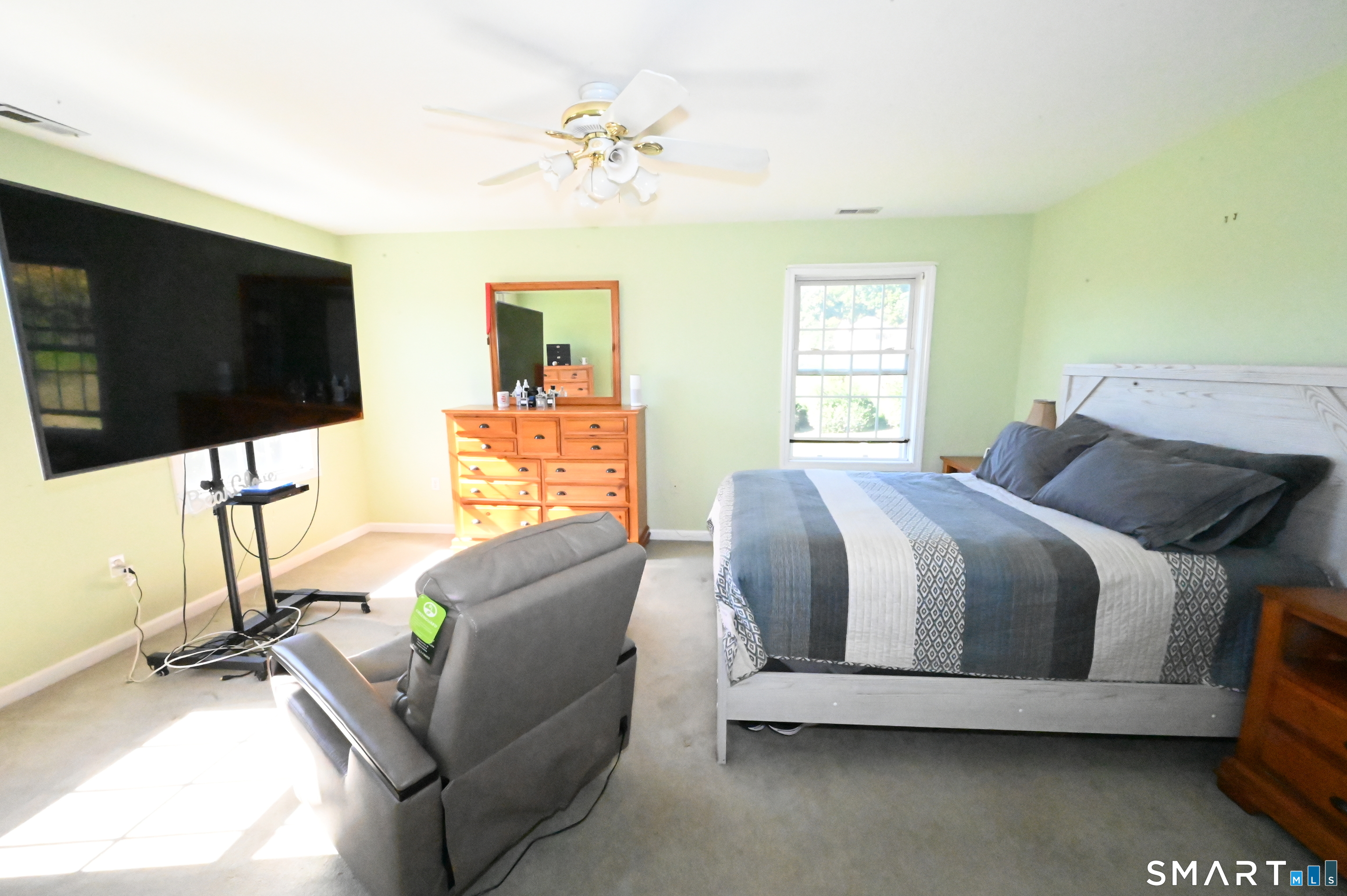 680 Totoket Road North Branford, CT 06472 - Photo 19 of 39 Gallery Image 19