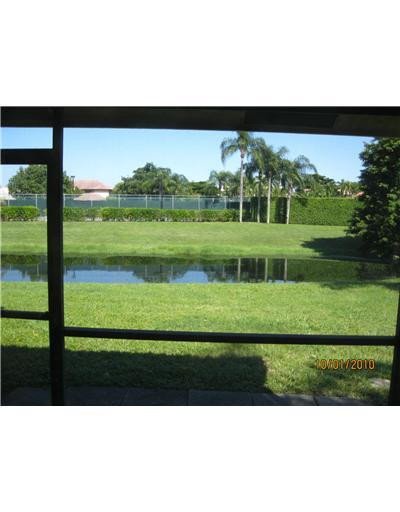 23249 Island View, Unit Y Boca Raton, FL 33433 - Photo 5 of 6 Exterior Back