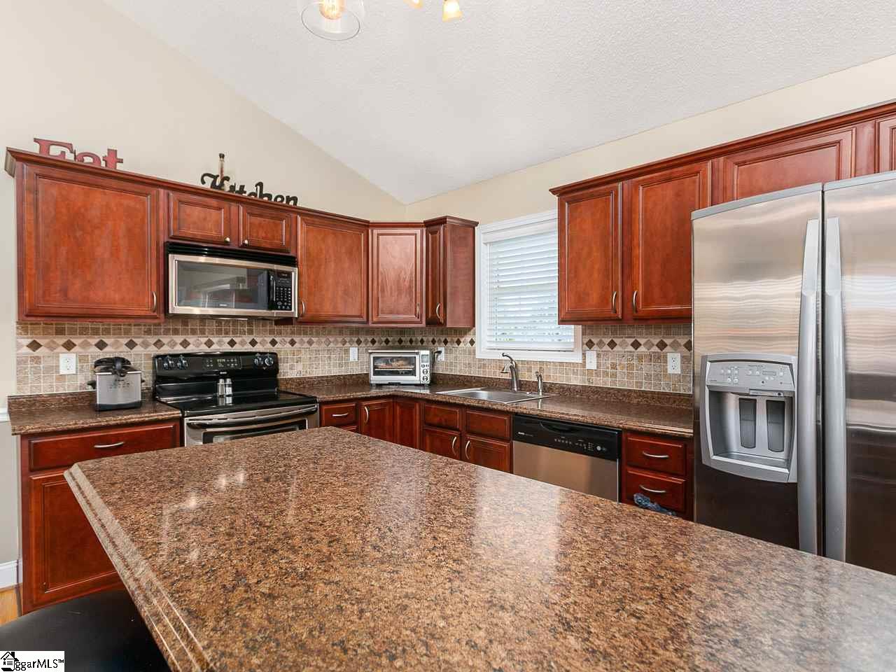 1053 Gibbs Road Wellford, SC 29385 - Photo 12 of 31