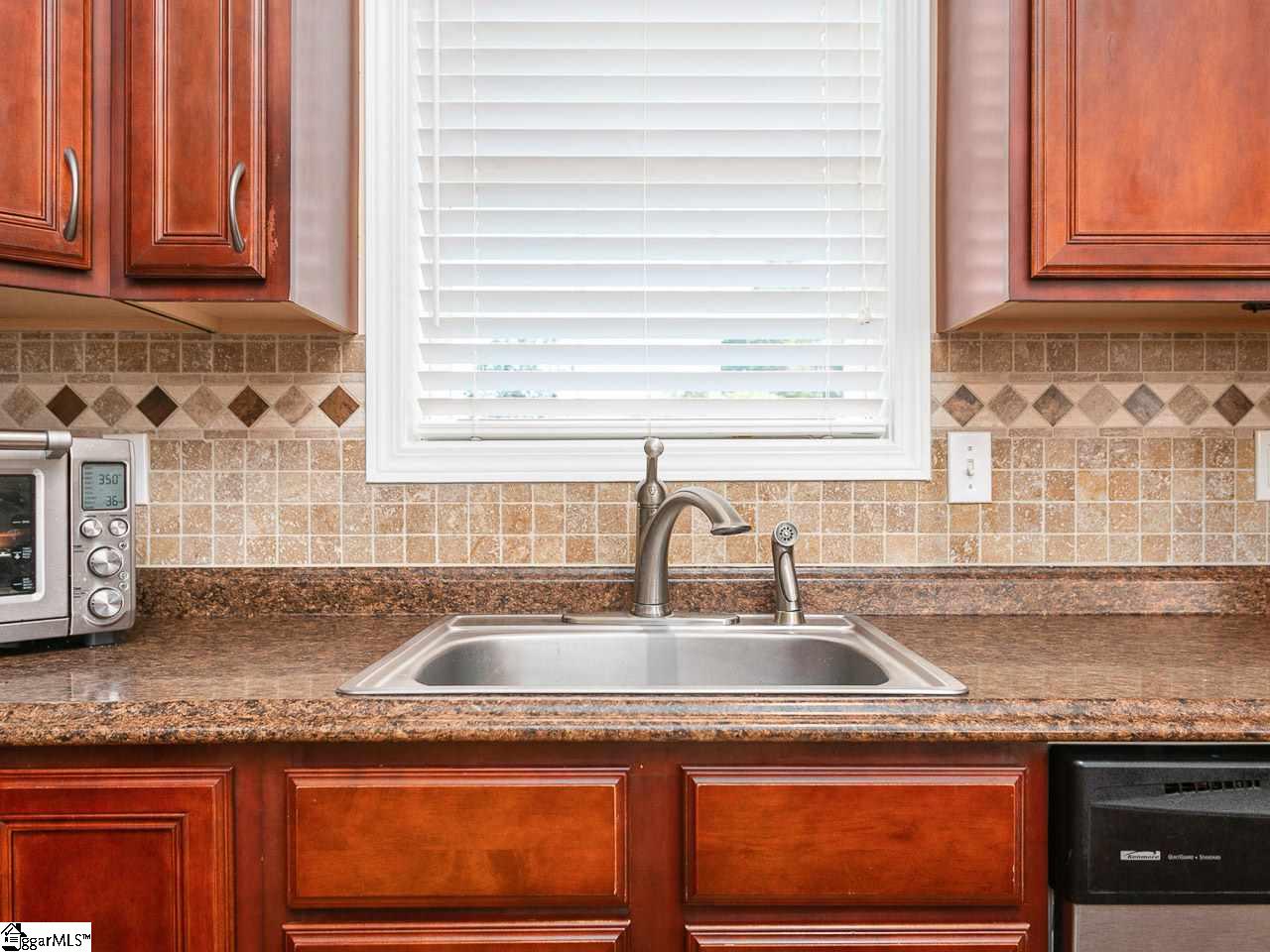 1053 Gibbs Road Wellford, SC 29385 - Photo 13 of 31
