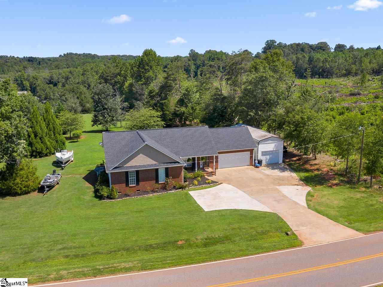 1053 Gibbs Road Wellford, SC 29385 - Photo 27 of 31