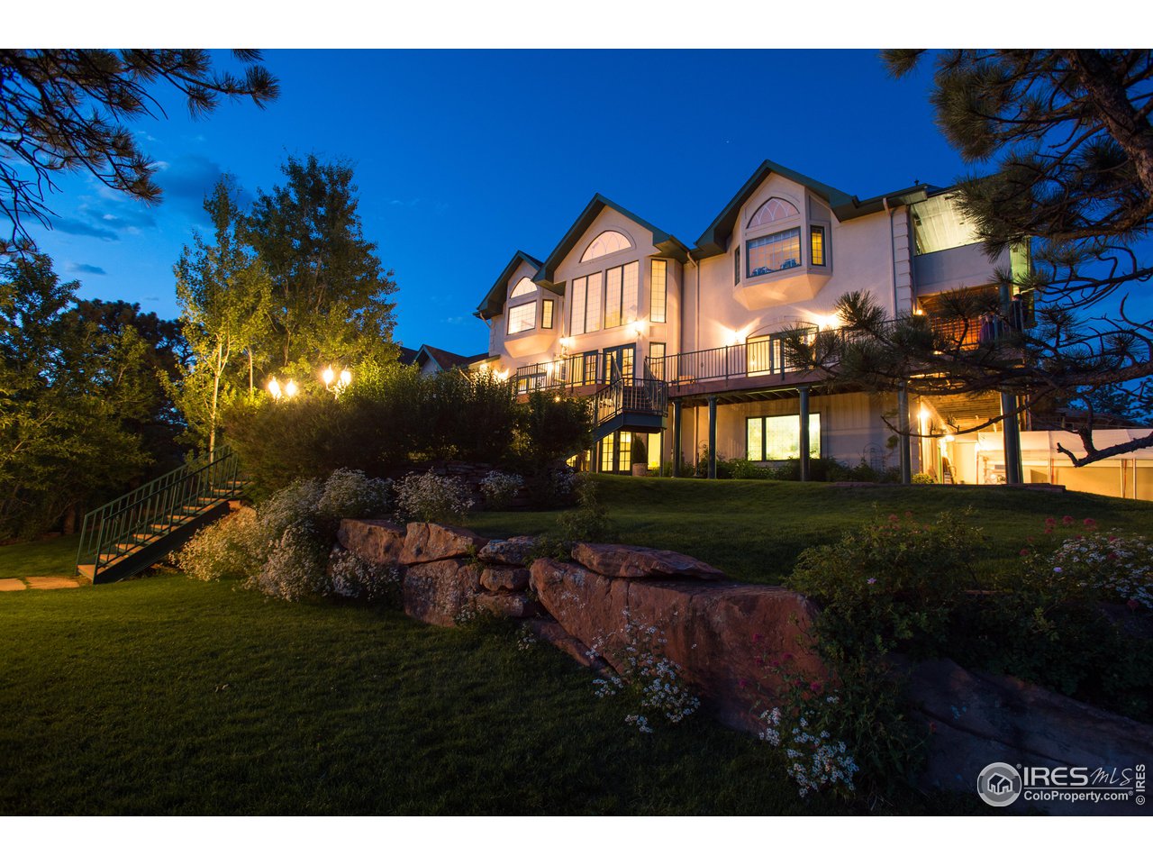 a view of a house with a big yard