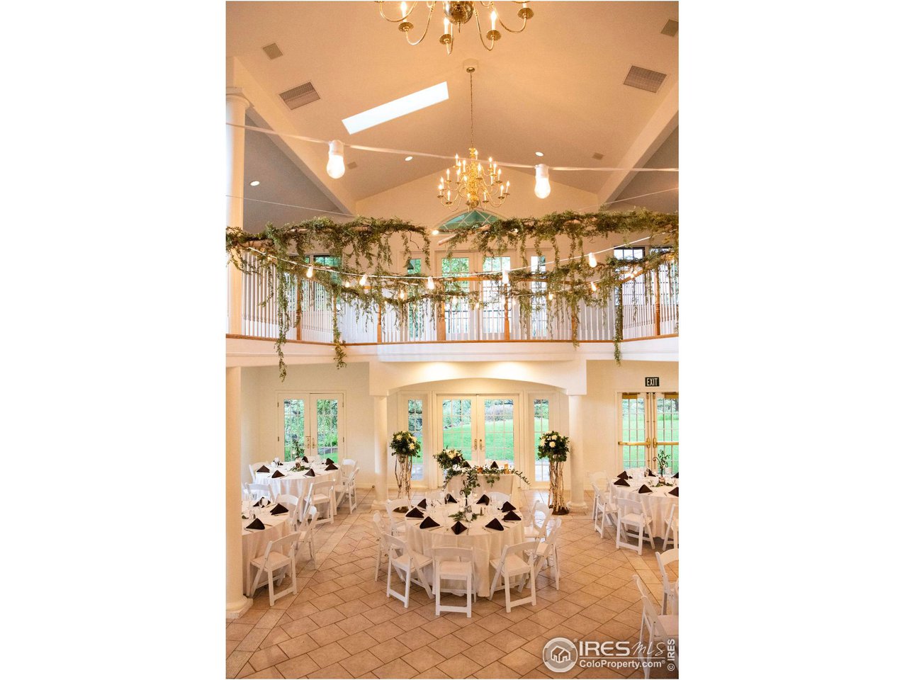 603 Indian Lookout Road Lyons, CO 80540 - Photo 6 of 39 a view of a living room with bathroom