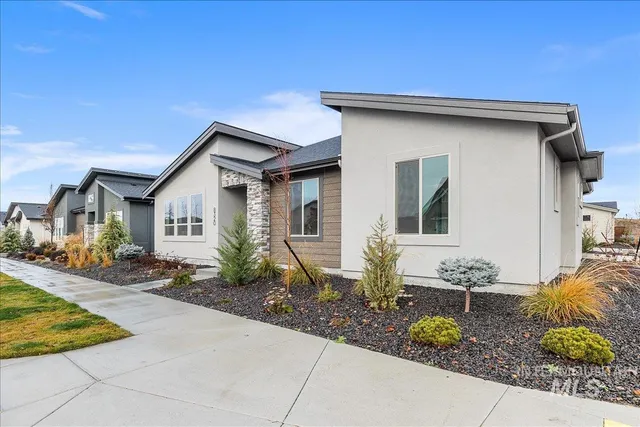 $575,000 | 8320 West Meltwater Lane, Eagle, ID 83616