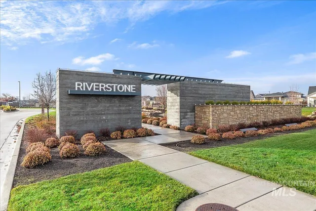 $575,000 | 8320 West Meltwater Lane, Eagle, ID 83616