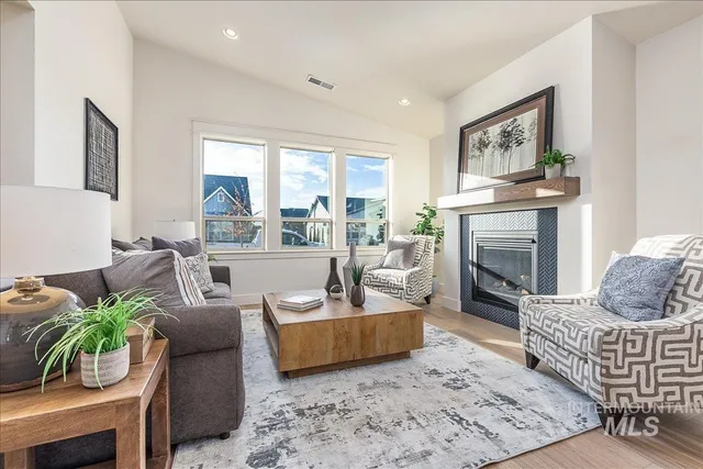 $575,000 | 8320 West Meltwater Lane, Eagle, ID 83616