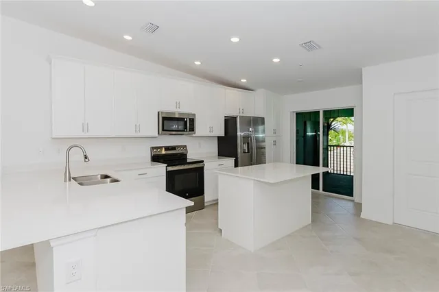 $2,395 | 5410 Double Eagle Circle, Unit 2222, Ave Maria, FL 34142