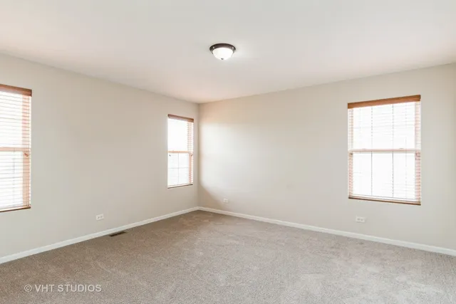 $270,000 | 1028 Heron Circle, Joliet, IL 60431