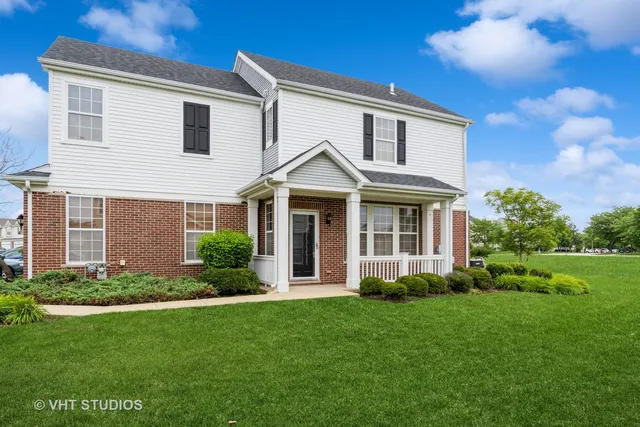 $270,000 | 1028 Heron Circle, Joliet, IL 60431