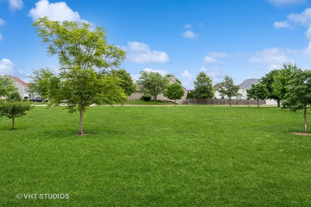 $270,000 | 1028 Heron Circle, Joliet, IL 60431