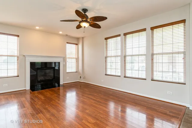 $270,000 | 1028 Heron Circle, Joliet, IL 60431