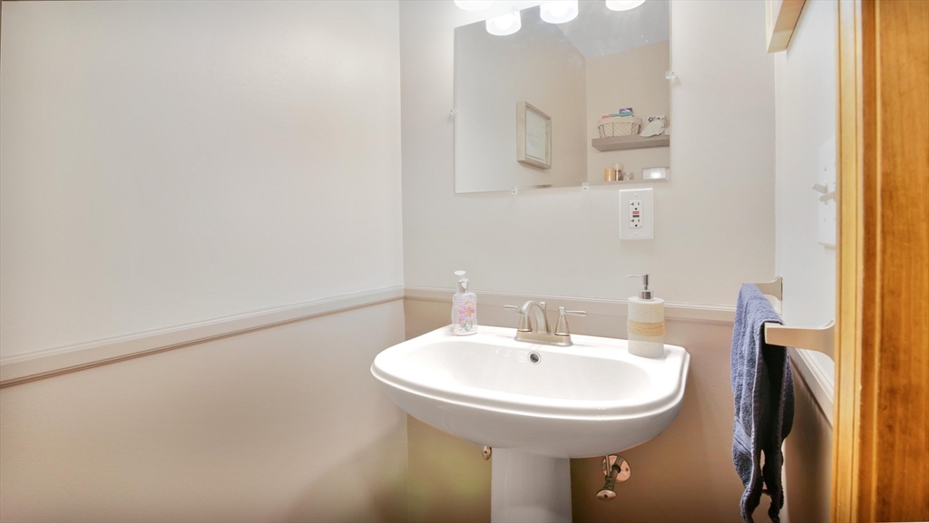 90 Ridge Road South Hadley, MA 01075 - Photo 23 of 38 Gallery Image 23