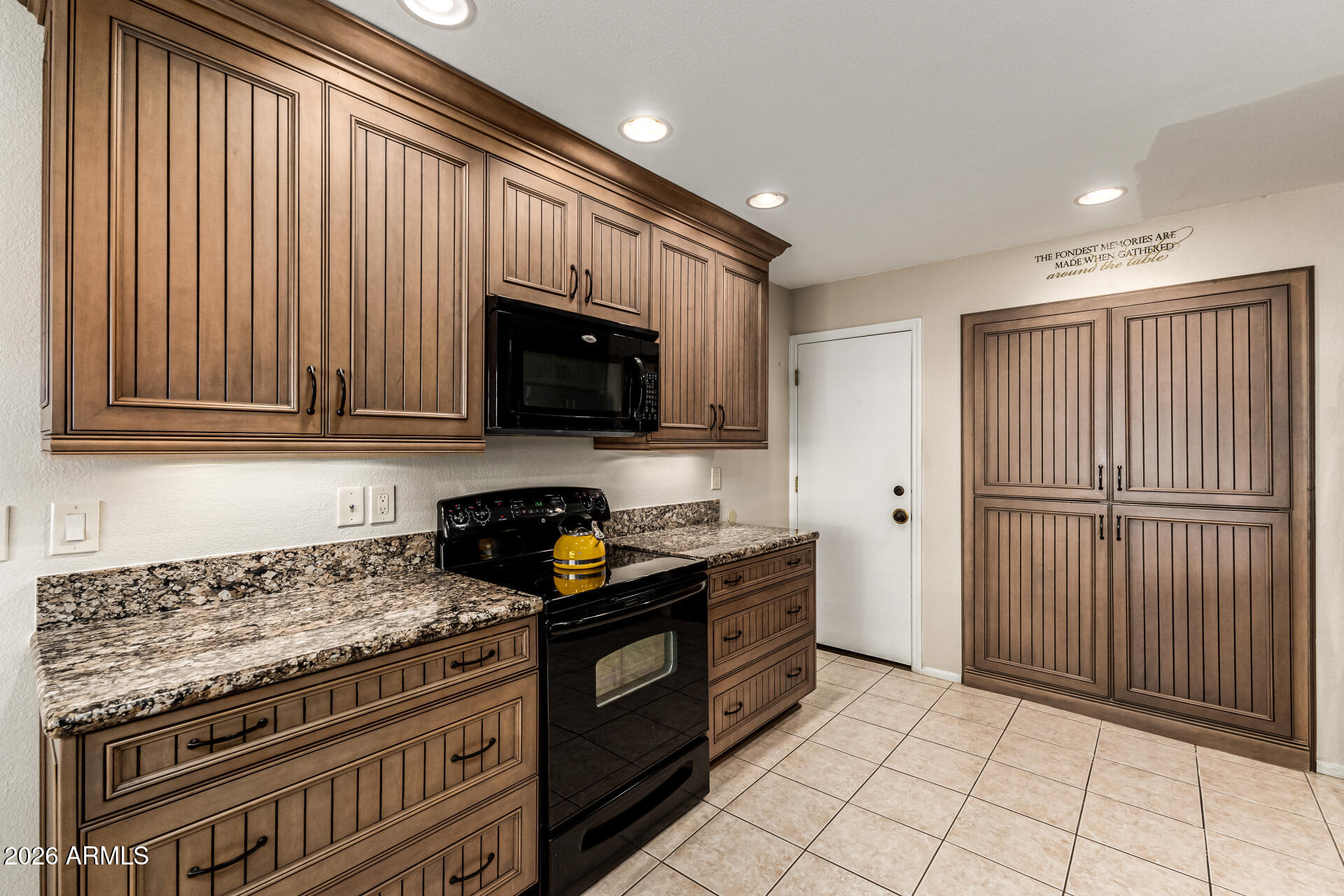 6706 West Ruth Avenue Peoria, AZ 85345 - Photo 13 of 28 10-Ruth