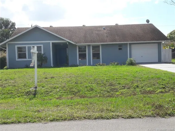 $2,250 | 350 Northeast Granduer Avenue, Port St. Lucie, FL 34983