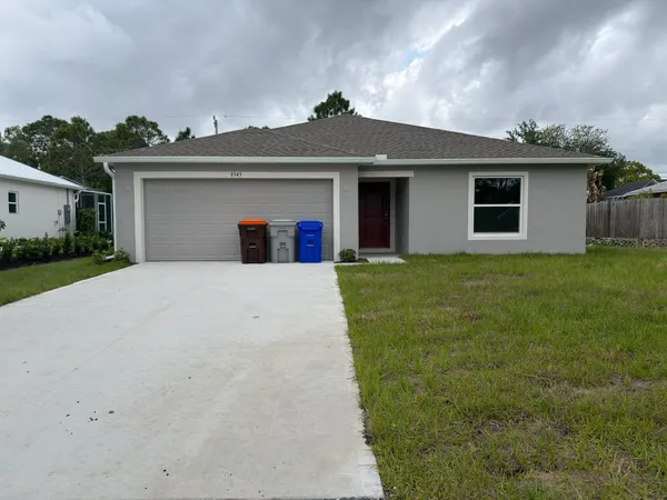 $2,000 | 8545 103rd Avenue, Vero Beach, FL 32967