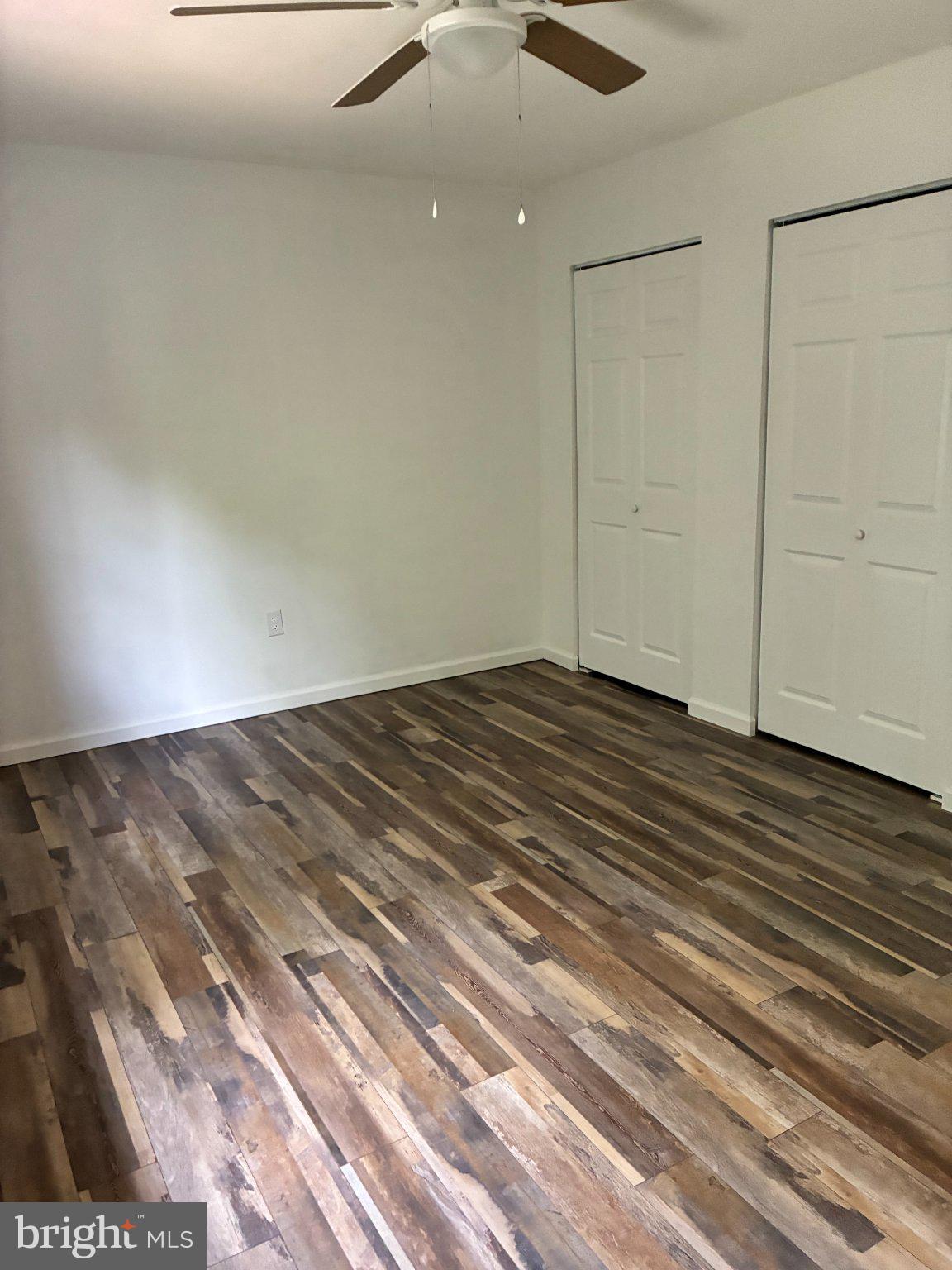 3121 Sundial Road Dover, PA 17315 - Photo 15 of 32 Spacious room with modern flooring.